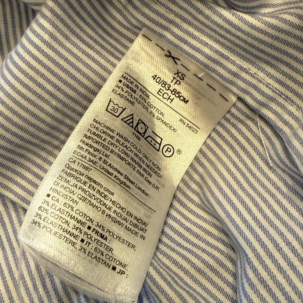 Banana Republic Oversized Blue Striped Button Down Shirt - Picture 3 of 5